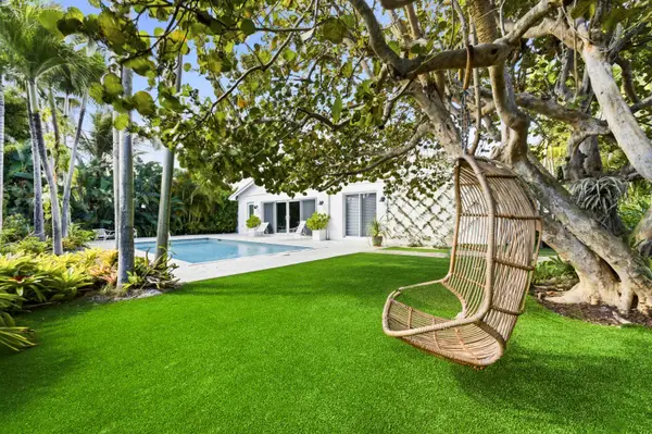 736 Osprey Way, North Palm Beach, FL 33408