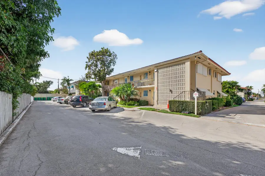 2134 NE 36th Street #82, Lighthouse Point, FL 33064 - #3