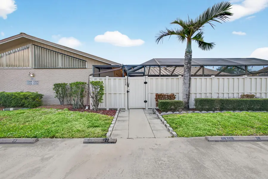 5258 Eagle Lake Drive, Palm Beach Gardens, FL 33418 - #2