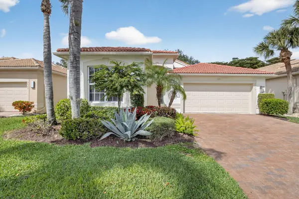 7015 Imperial Beach Circle, Delray Beach, FL 33446