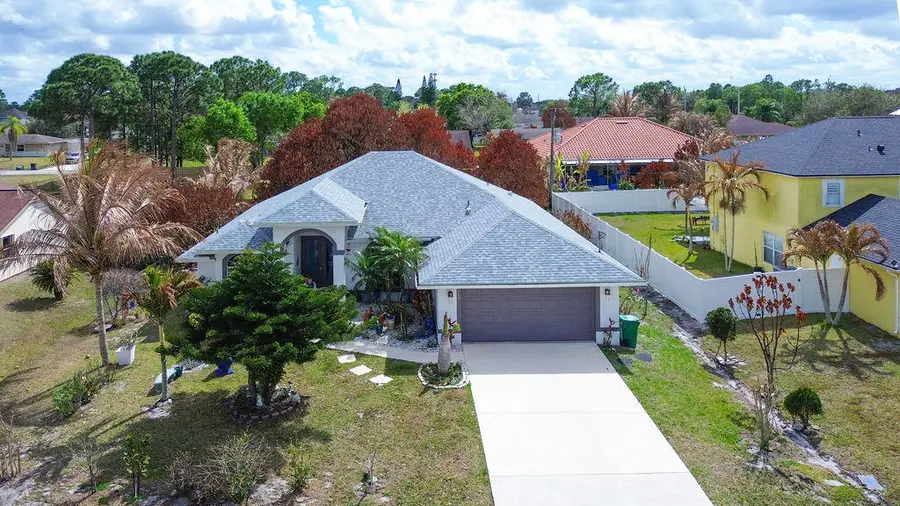 662 SW Dwight Avenue, Port Saint Lucie, FL 34983 - #2