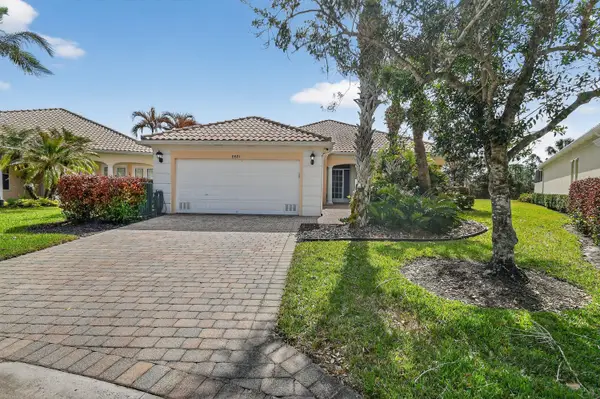 8681 SE Nicolete Lane, Hobe Sound, FL 33455