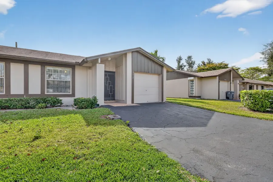 5404 Viburnum Circle, Delray Beach, FL 33484 - #3