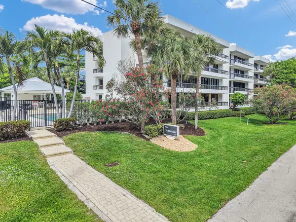 277 N Ocean Boulevard #1010, Boca Raton, FL 33432