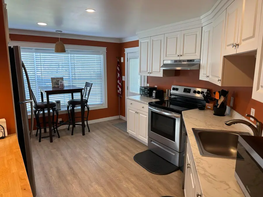 5 Universidad Lane, Port Saint Lucie, FL 34952 - #3