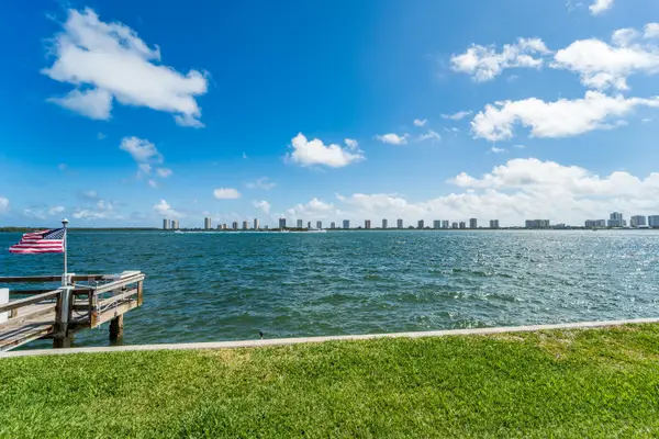 100 Wettaw Lane #6, North Palm Beach, FL 33408