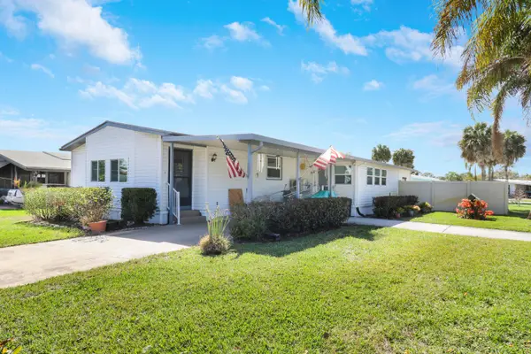 7750 SE Shenandoah Drive, Hobe Sound, FL 33455