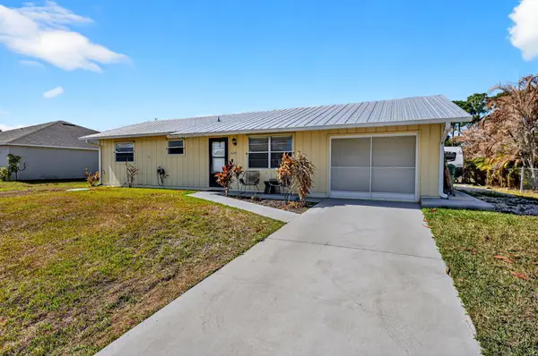 1652 SW Angelico Lane, Port St Lucie, FL 34984