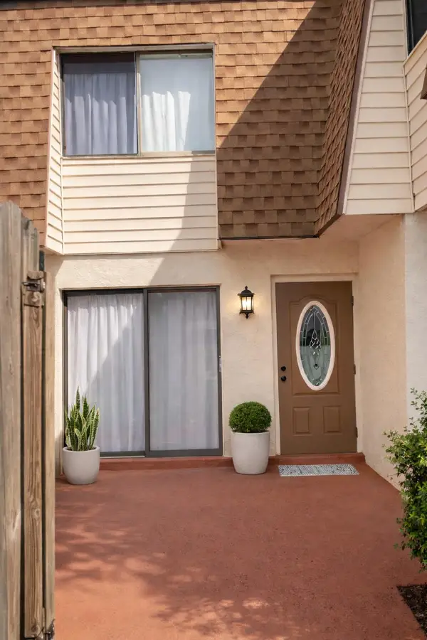 715 W Ocean Avenue, Lantana, FL 33462