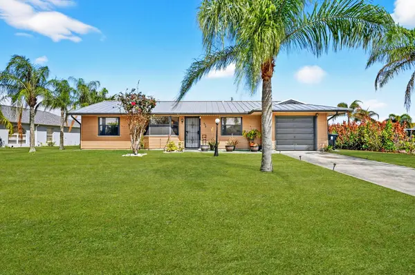 456 SW Kestor Drive, Port St Lucie, FL 34953