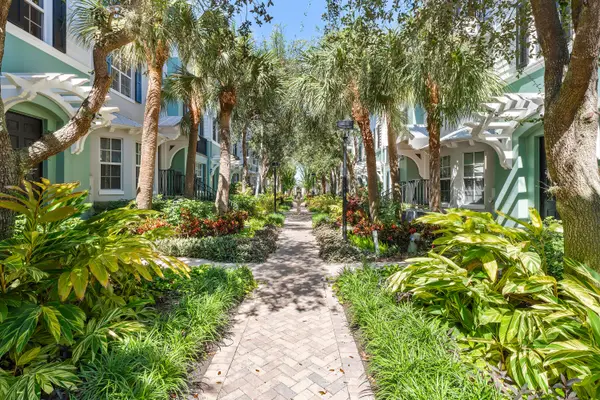 329 W Mallory Circle, Delray Beach, FL 33483