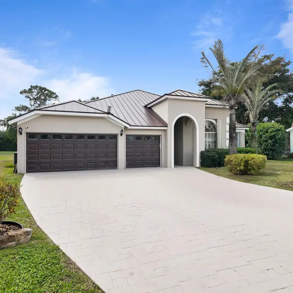 250 Button Bush Lane, Wellington, FL 33414