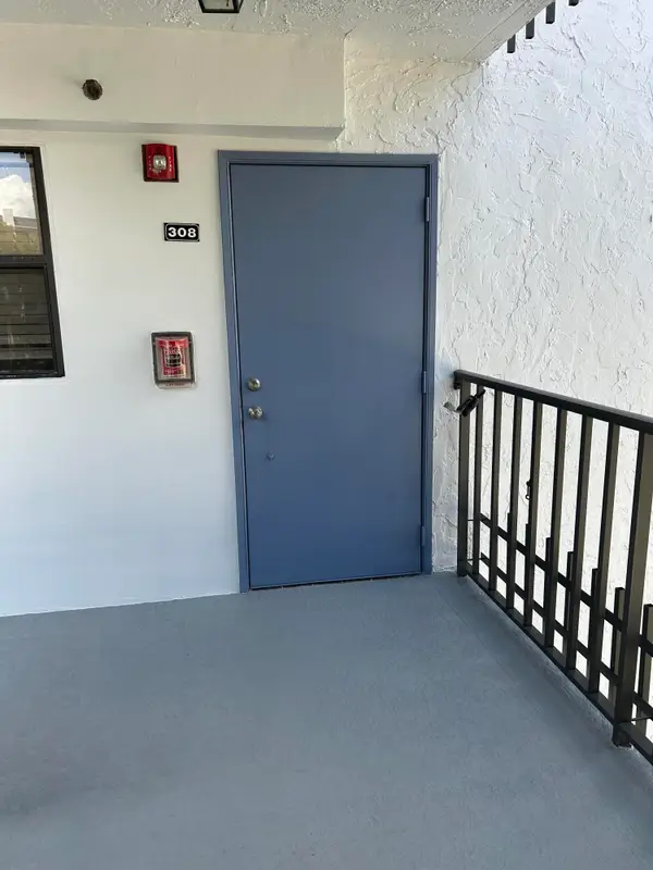 4700 Lucerne Lakes Boulevard #308, Lake Worth, FL 33467