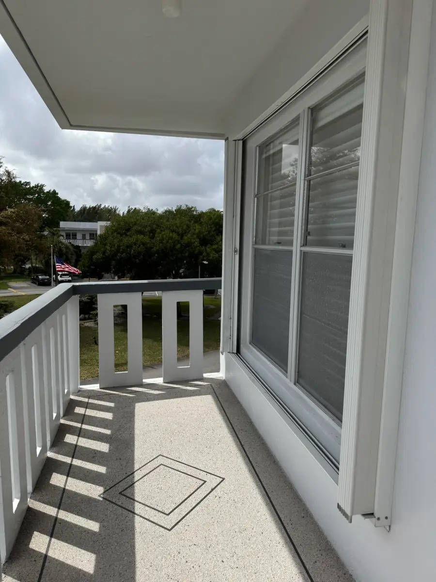 301 Wellington F, West Palm Beach, FL 33417 - #3