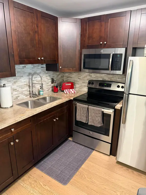 2920 Cynthia Lane #107, Lake Worth Beach, FL 33461