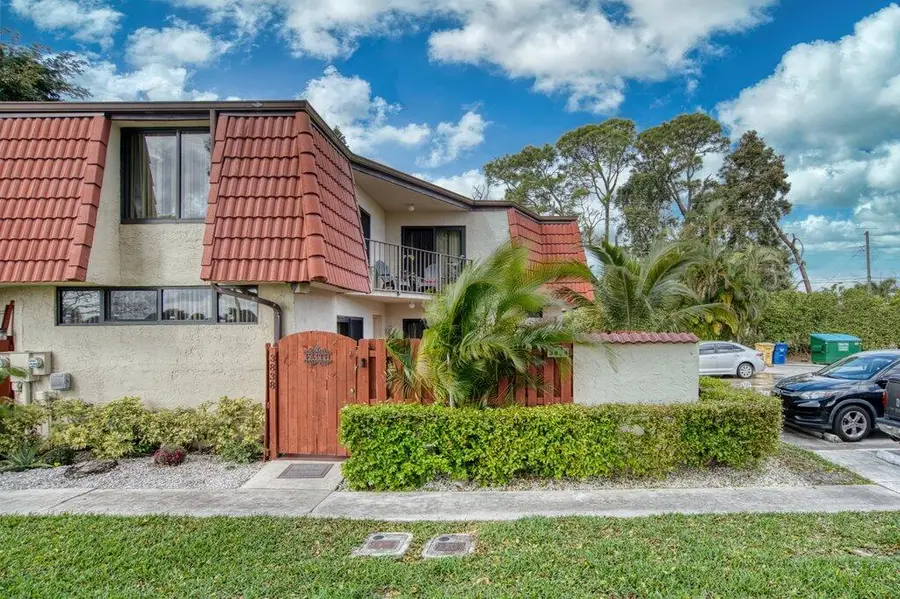 3838 Victoria Drive, West Palm Beach, FL 33406 - #2