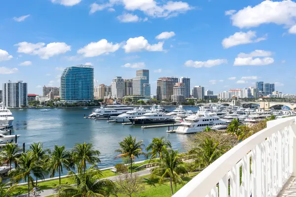 389 S Lake Drive #Pha, Palm Beach, FL 33480