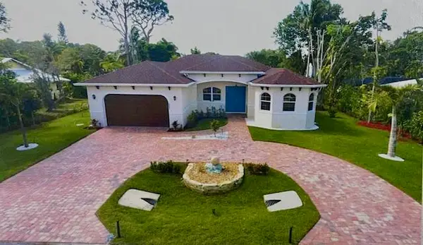 567 SW Hidden River Avenue, Palm City, FL 34990