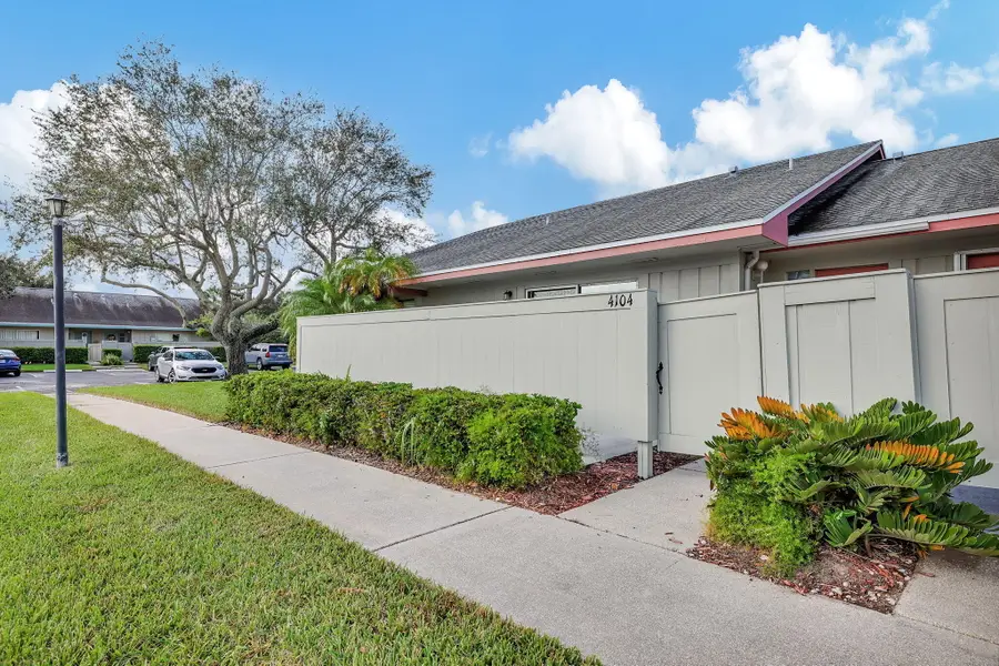 4104 NW Cinnamon Tree Circle, Jensen Beach, FL 34957 - Image #2