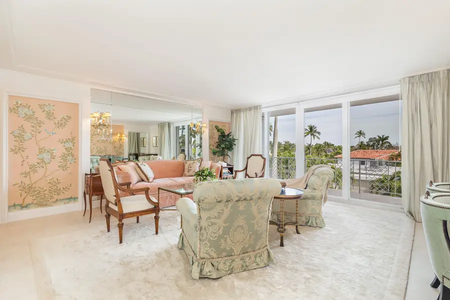 354 Chilean Avenue #4-A, Palm Beach, FL 33480 - Image #2