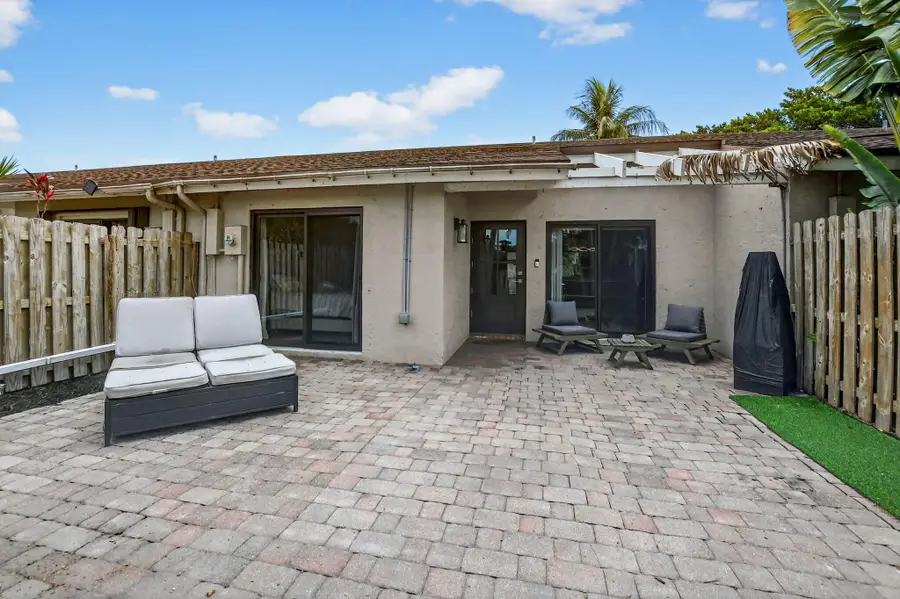 1005 NW 53rd St Street, Deerfield Beach, FL 33064 - Image #2