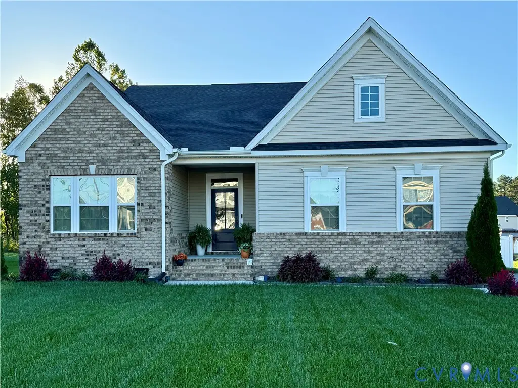 3812 Seasons Lane, East Highland Park, VA 23223 - Image #1