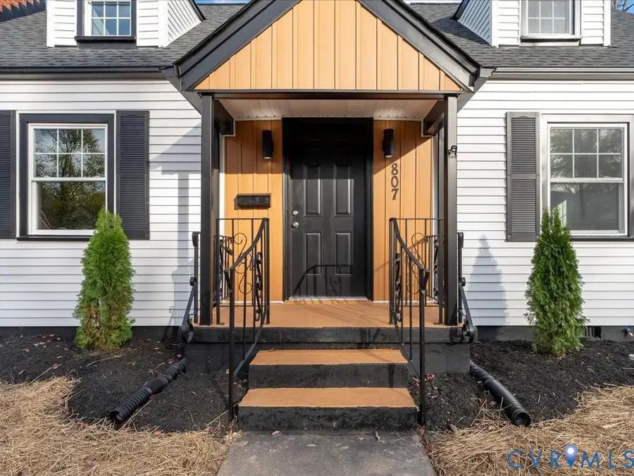 807 Hamilton Avenue, Colonial Heights, VA 23834 - Image #3