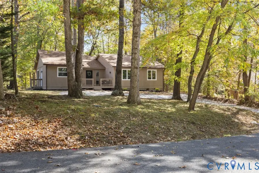 417 Alleghany Drive, McGaheysville, VA 22840 - Image #2