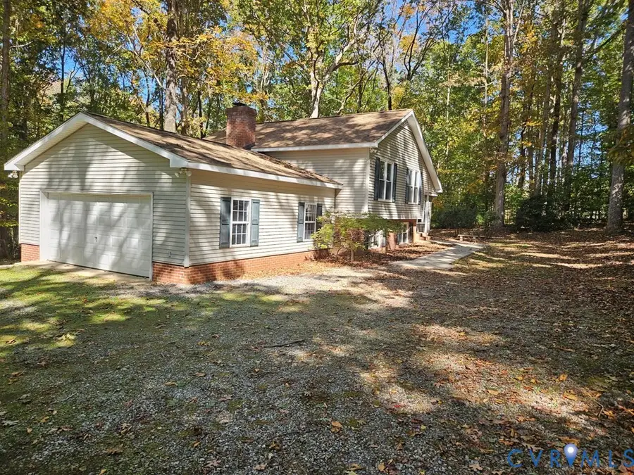 1503 Shields Circle, Farmville, VA 23002 - Image #2