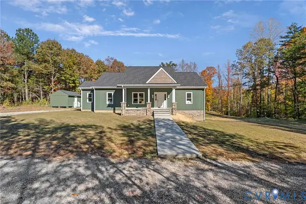 319 Apple Grove Road, Louisa, VA 23117