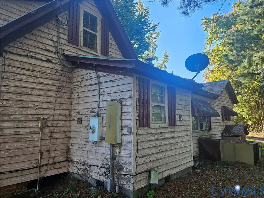 9494 Maryus Road, Hayes, VA 23072 - Image #3