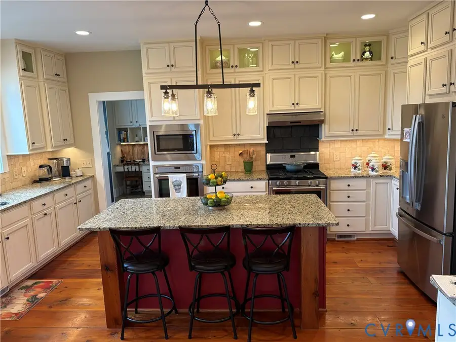 Address Withheld By Seller, Arvonia, VA 23004 - Image #3