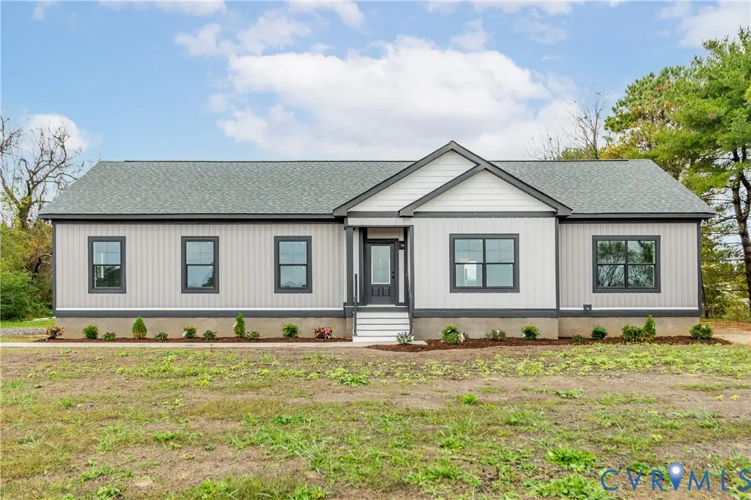 87 Crittenden Road, Deltaville, VA 23043 - Image #1