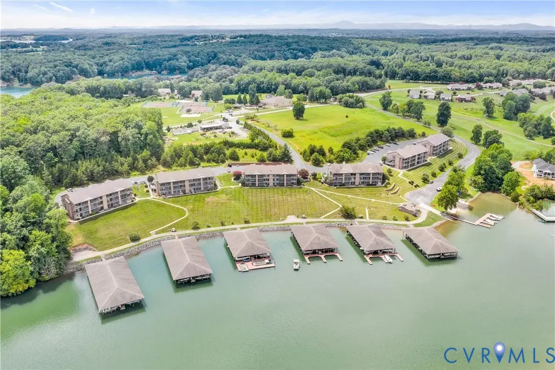 1103 Mariners Way, Huddleston, VA 24104 - Image #1