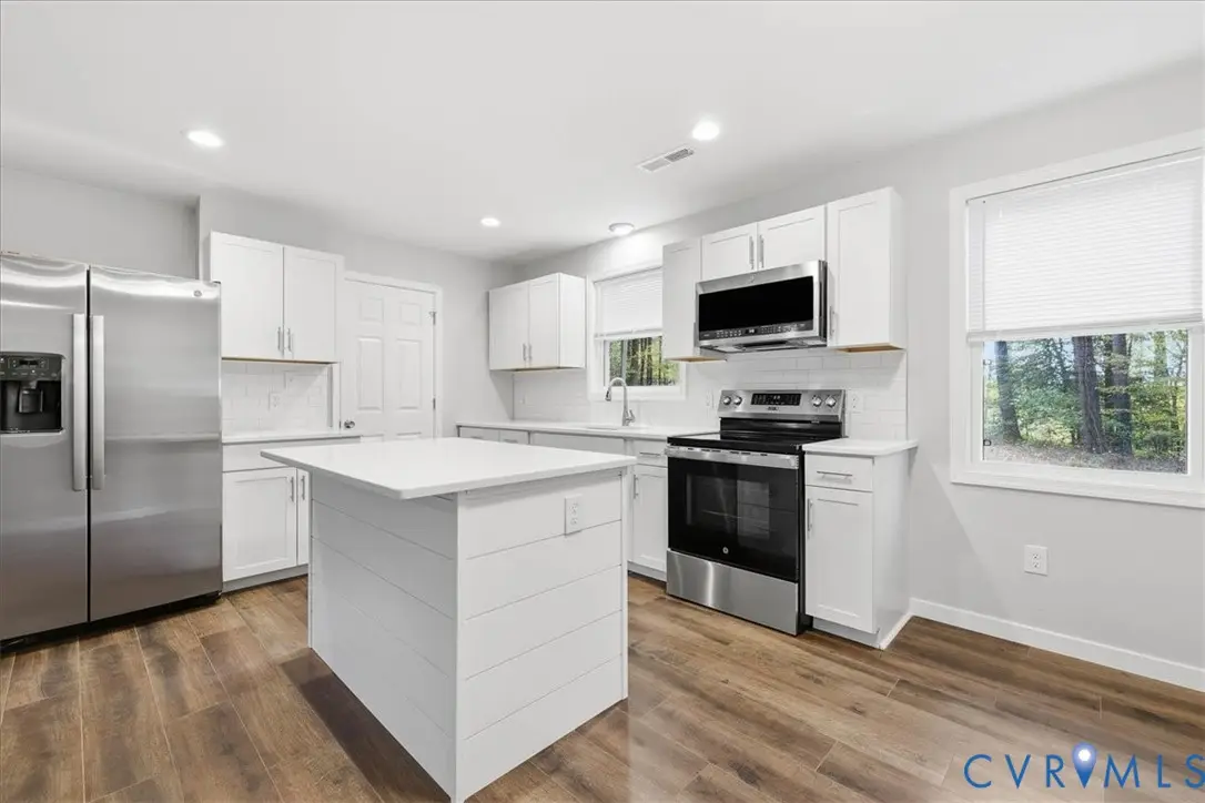 7603 Golf Course Drive, Disputanta, VA 23842 - Image #1