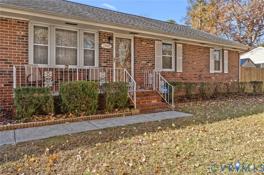 15908 Saromont Avenue, Chester, VA 23831 - Image #2