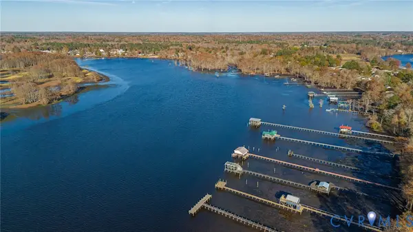 700 W Riverside Drive, Lanexa, VA 23089