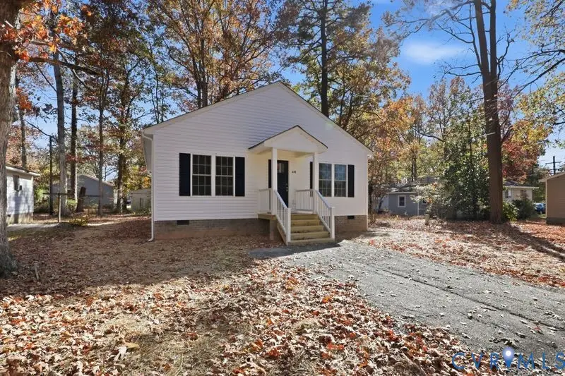 230 Glen Street, West Point, VA 23181 - Image #2