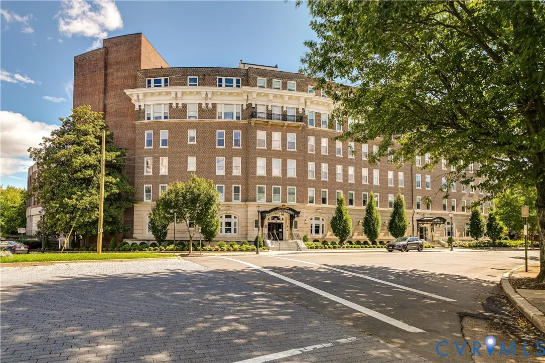 413 Stuart Circle #3D, Richmond, VA 23220 - Image #1