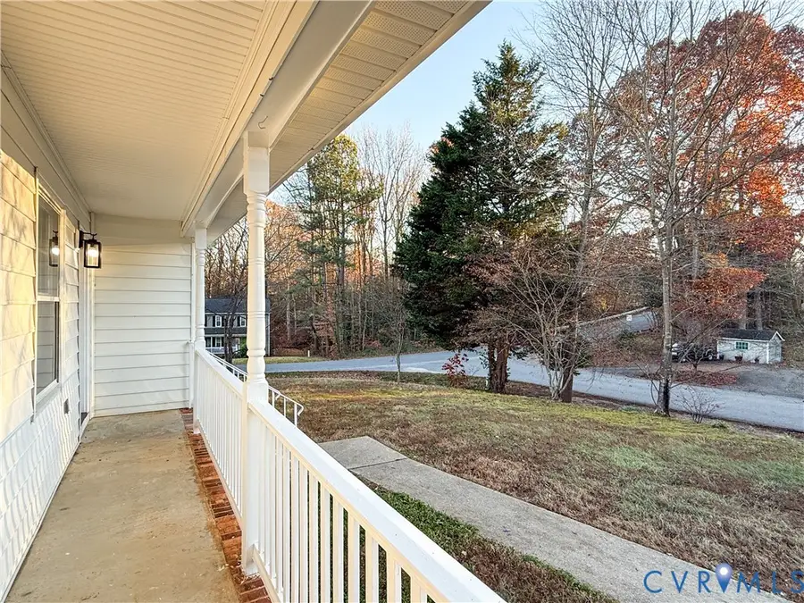 401 Comstock Drive, Midlothian, VA 23236 - Image #3
