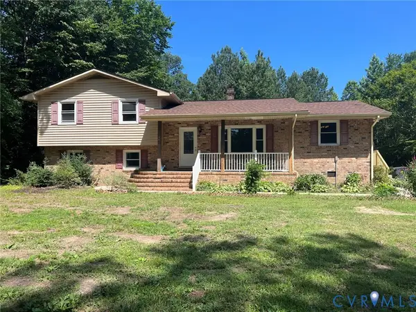 9016 Robin Road, Disputanta, VA 23842