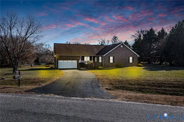 196 Matthews Cove Drive, Montross, VA 22520