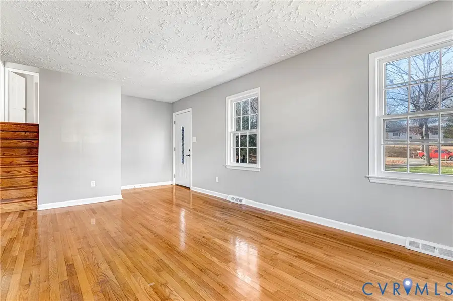 10407 Hollyberry Drive, North Chesterfield, VA 23237 - Image #2