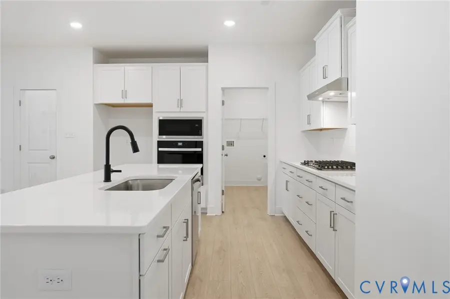 6800 Sunrise Oasis Lane, Midlothian, VA 23112 - #2