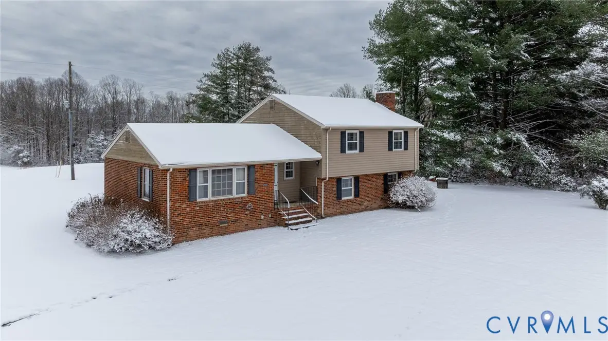 10580 Cross County Road, Mineral, VA 23117 - Image #1