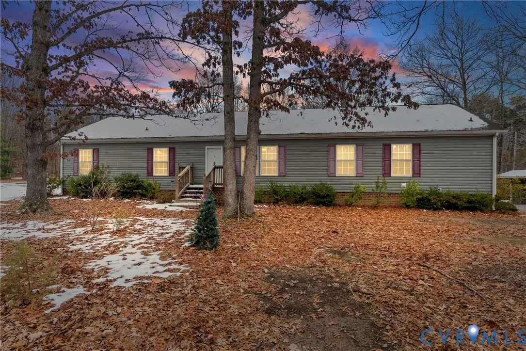 9174 Howardsville Road, Howardsville, VA 24562 - Image #1