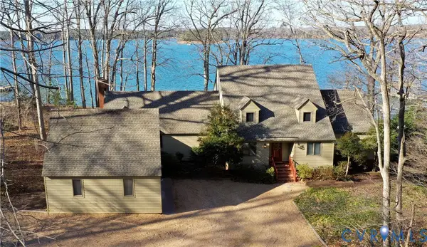 877 Twiggs Ferry Road, Hartfield, VA 23071