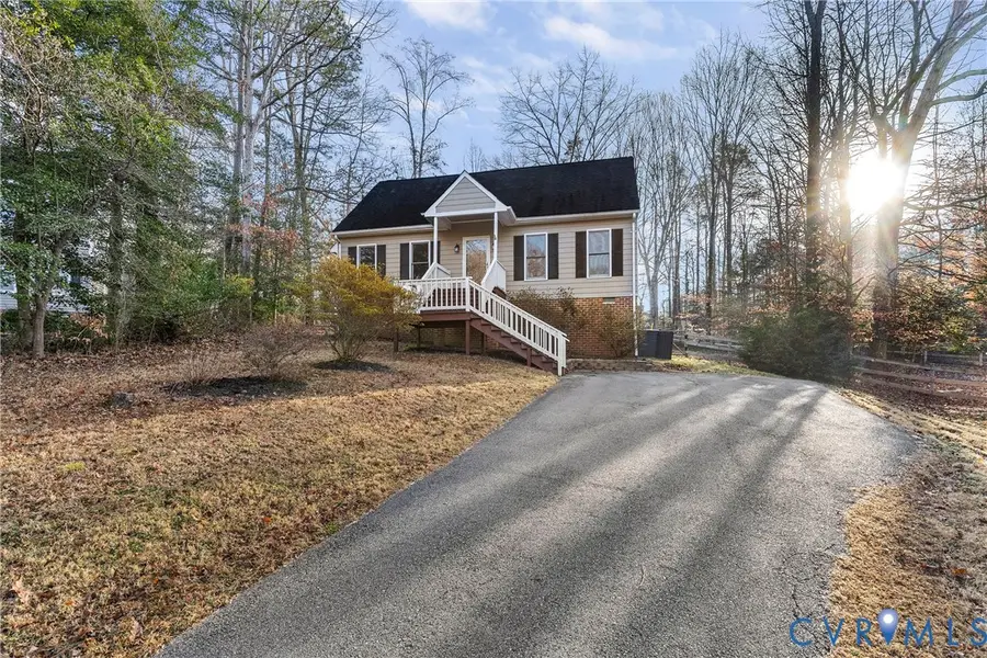 6903 Whistlers Cove Drive, Midlothian, VA 23112 - Image #3