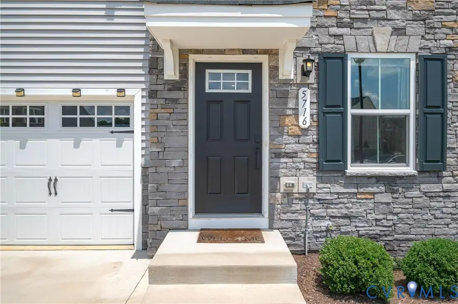 5716 Addison Gate Drive, North Chesterfield, VA 23234 - Image #2