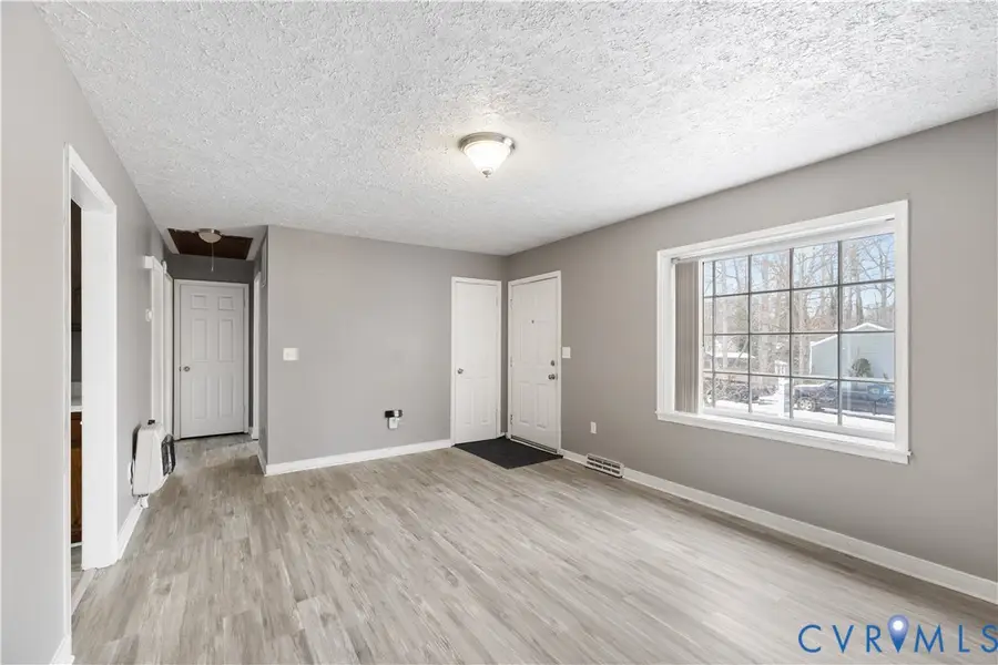 8404 Debbs Lane, North Chesterfield, VA 23235 - Image #3